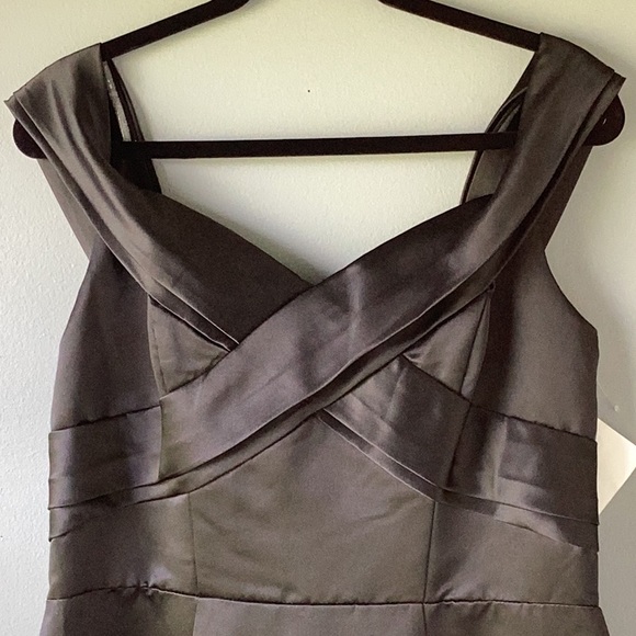 NWT HAYLEY PAIGE Special Occasion 5754 - Picture 8 of 13